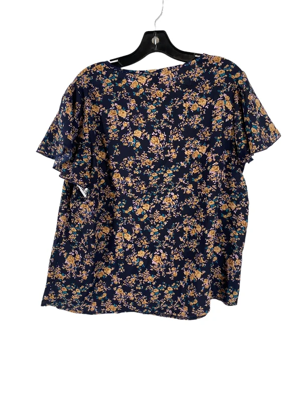 Top Short Sleeve By Shein In Black, Size: Xl