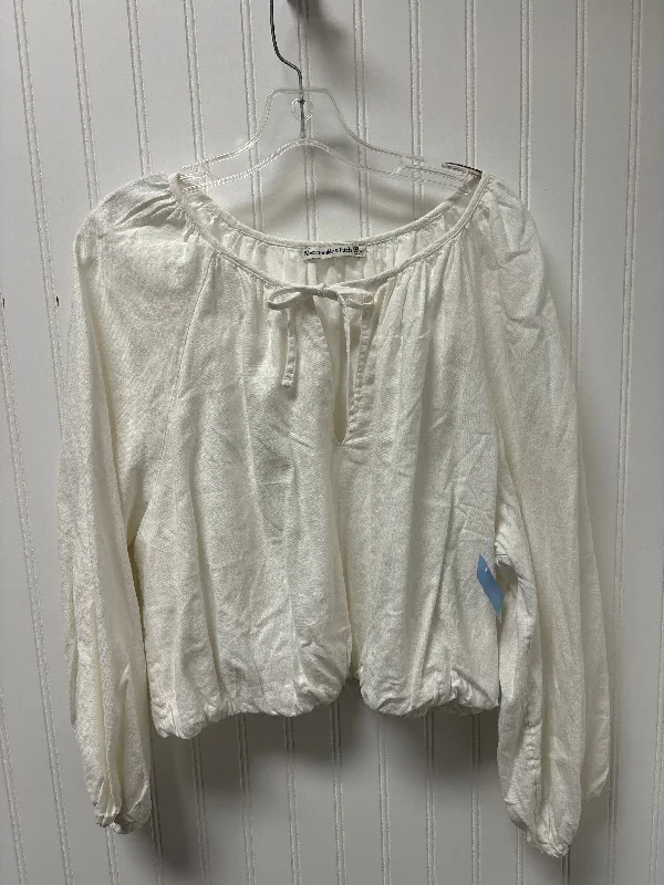 Top Long Sleeve Basic By Abercrombie And Fitch In Cream, Size: Xl